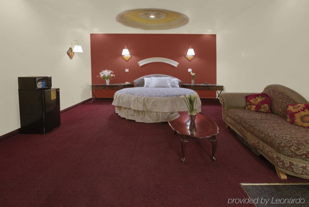 Фото Americas Best Value Inn Rialto