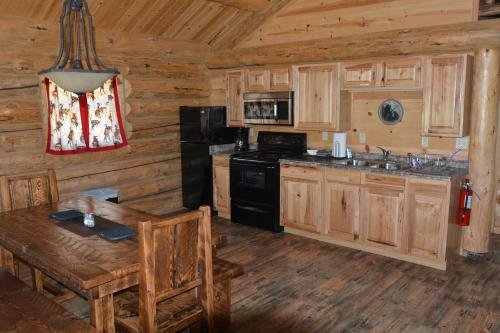 Фото The Roosevelt Hotel - Yellowstone