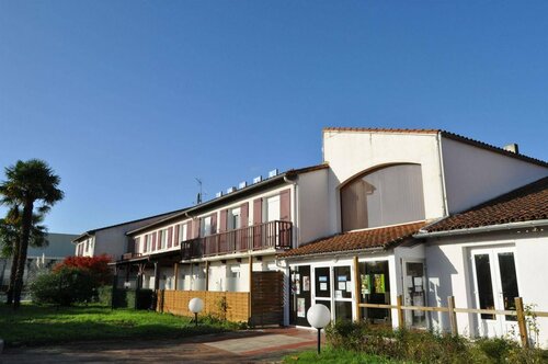 Гостиница Hôtel O'Nice Saintes в Сенте