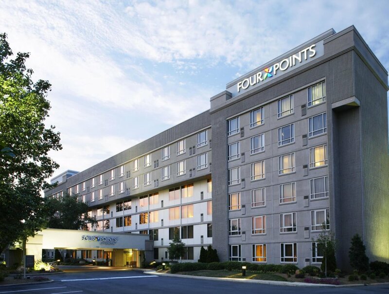 Гостиница Four Points by Sheraton Charlotte в Шарлотте