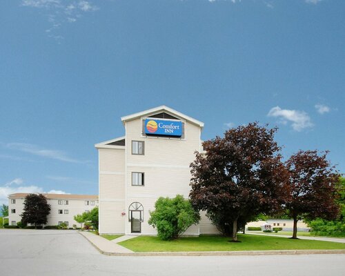 Гостиница Comfort Inn Trolley Square в Ратленде