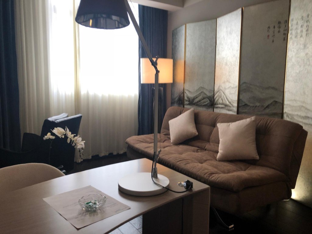 Фото Golden Tulip Bund New Asia