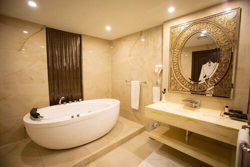 Гостиница Nine Tree Luxury Hotel & Suites в Провинции Пенджаб