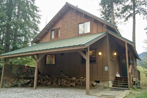 Гостиница Mt Baker Rim Cabin 44 - A Cozy Rustic Cabin With Modern Charm