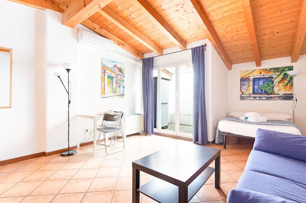 Фото Stylish Loft Porta Romana