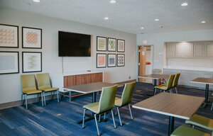 Гостиница Holiday Inn Express & Suites South - Lincoln, an Ihg Hotel