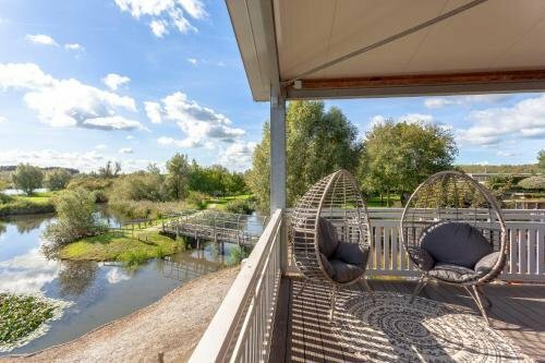 Гостиница Hajé Waterlodge de Lepelaar