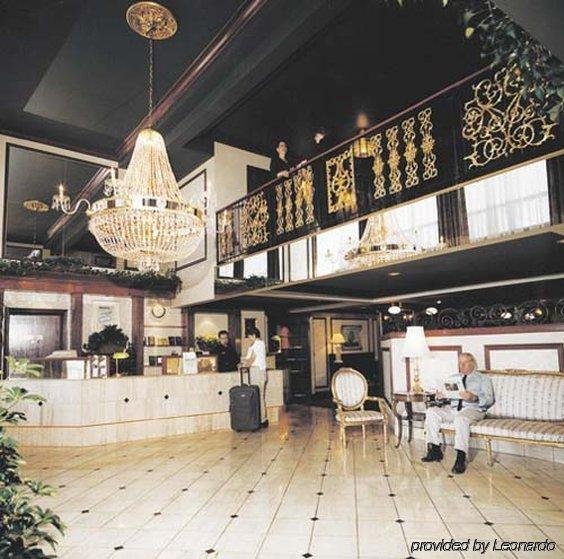 Фото Hotel Moncton