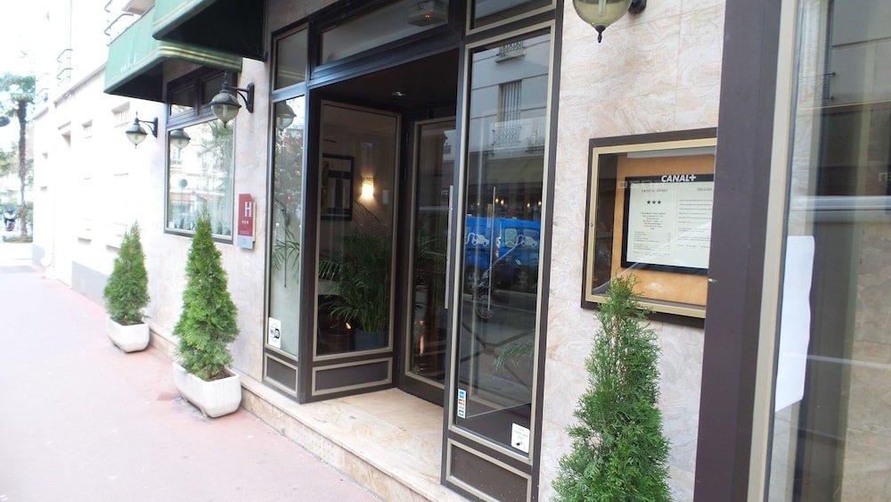 Фото Crystal Hotel