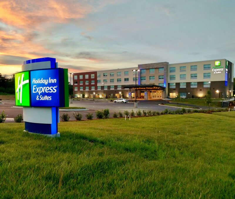 Гостиница Holiday Inn Express Raleigh Arpt - Brier Crk Area в Роли
