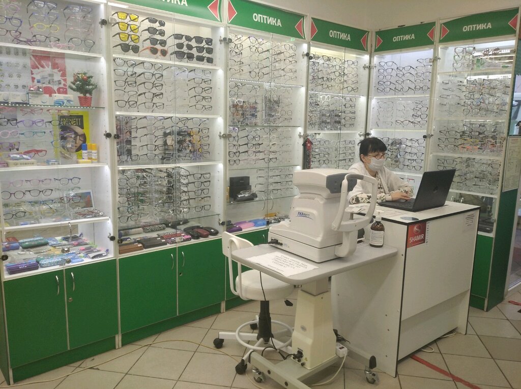 Opticial store Оптика, Moscow, photo