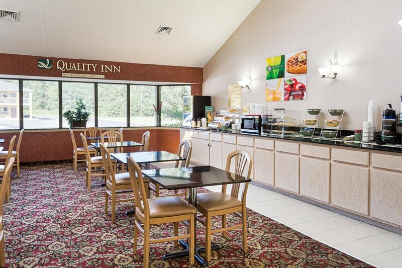 Гостиница Quality Inn Petersburg - Fort Lee