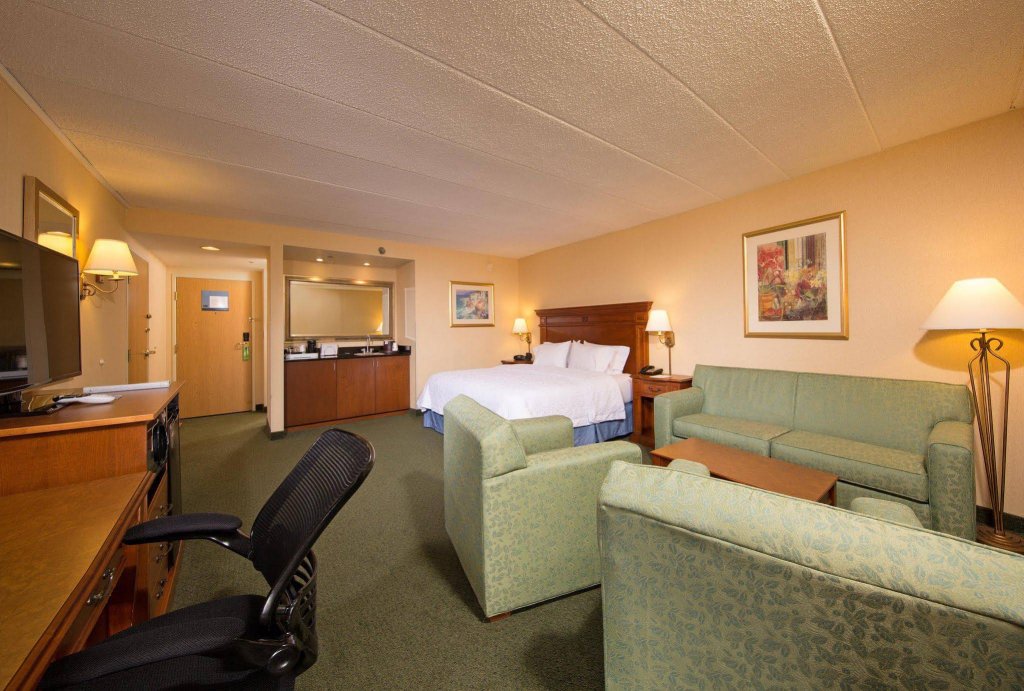 Фото Hampton Inn Fairfax City