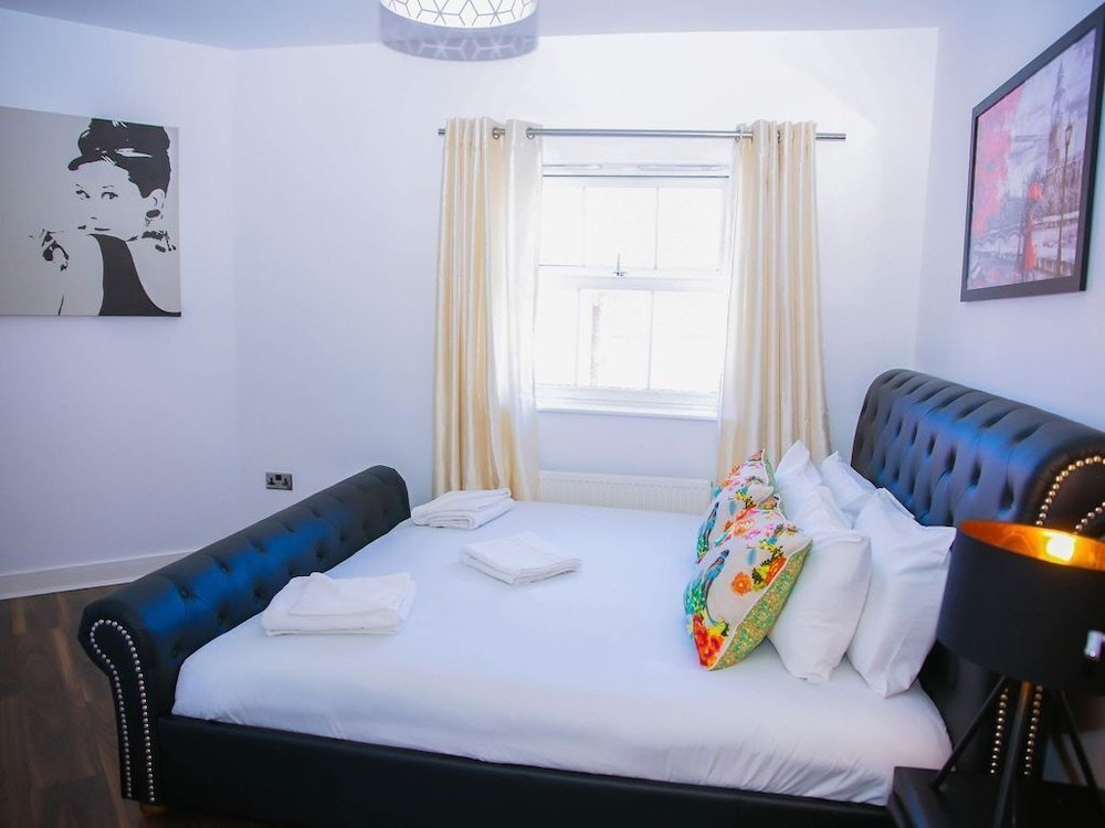 Фото Superior 2 bedroom Apartments