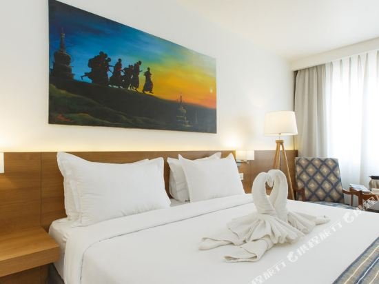 Фото Hotel Ambassador by Ace Hotels