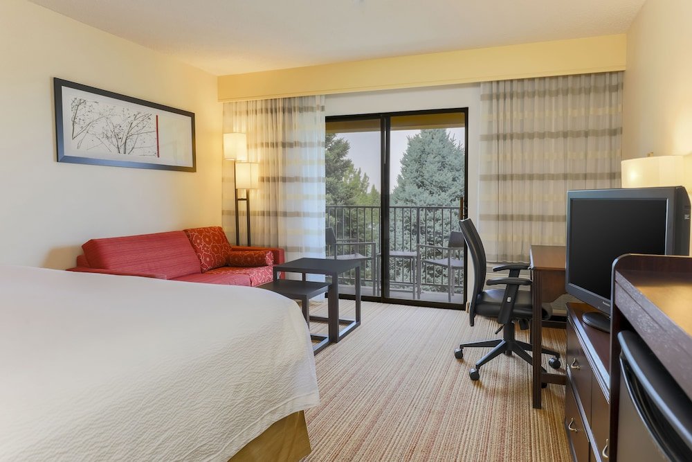 Фото Courtyard by Marriott Boulder Longmont