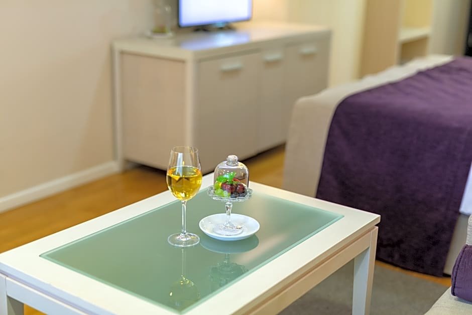 Фото Hotel M Белград