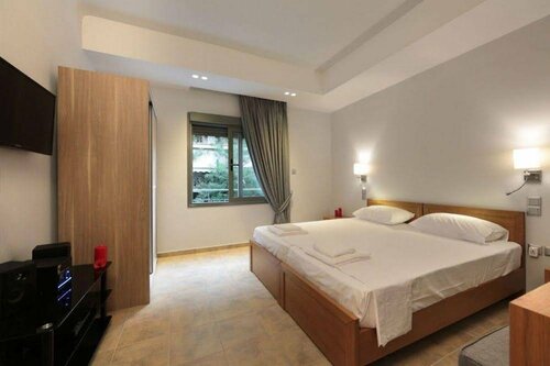 Meni Apartments Hotel
