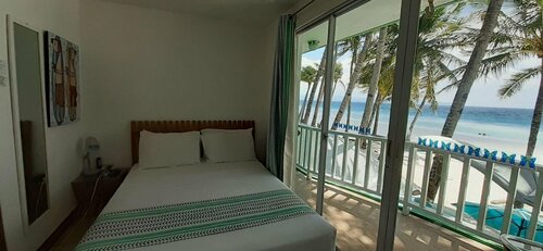 Гостиница Bluewaves Beach House в Калибо