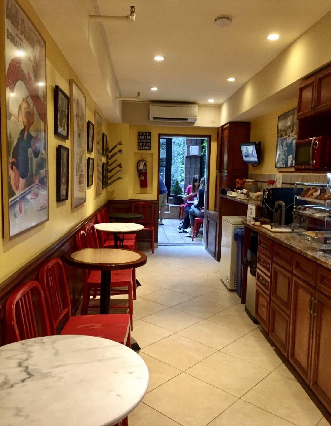 Фото Chelsea Pines Inn