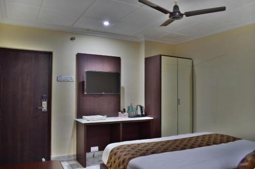 Фото Hotel Ramakrishna