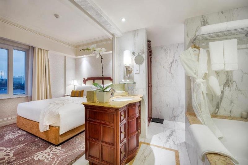 Фото Apricot Hotel