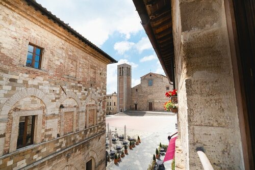 Гостиница Osteria del Borgo в Монтепульчане