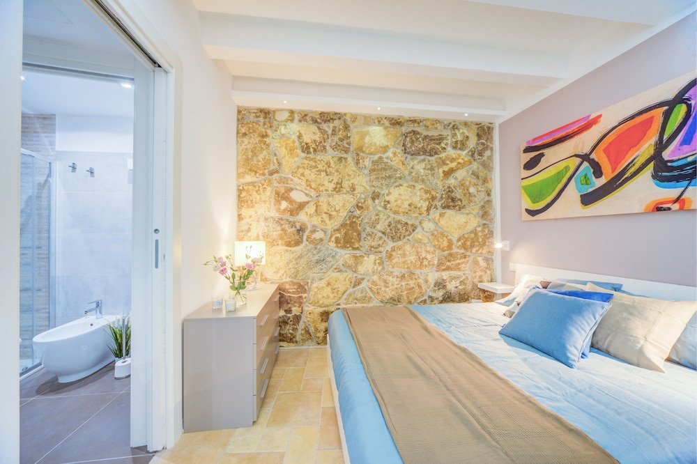 Фото Ortigia Elegant Apartment