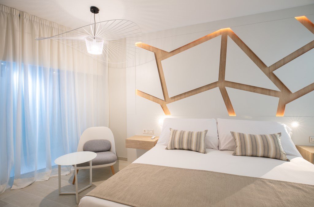 Фото The Ibiza Twiins Hotel