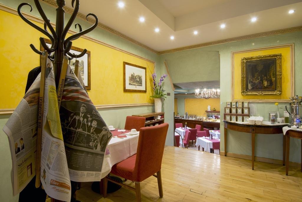 Фото Hotel am Luisenplatz