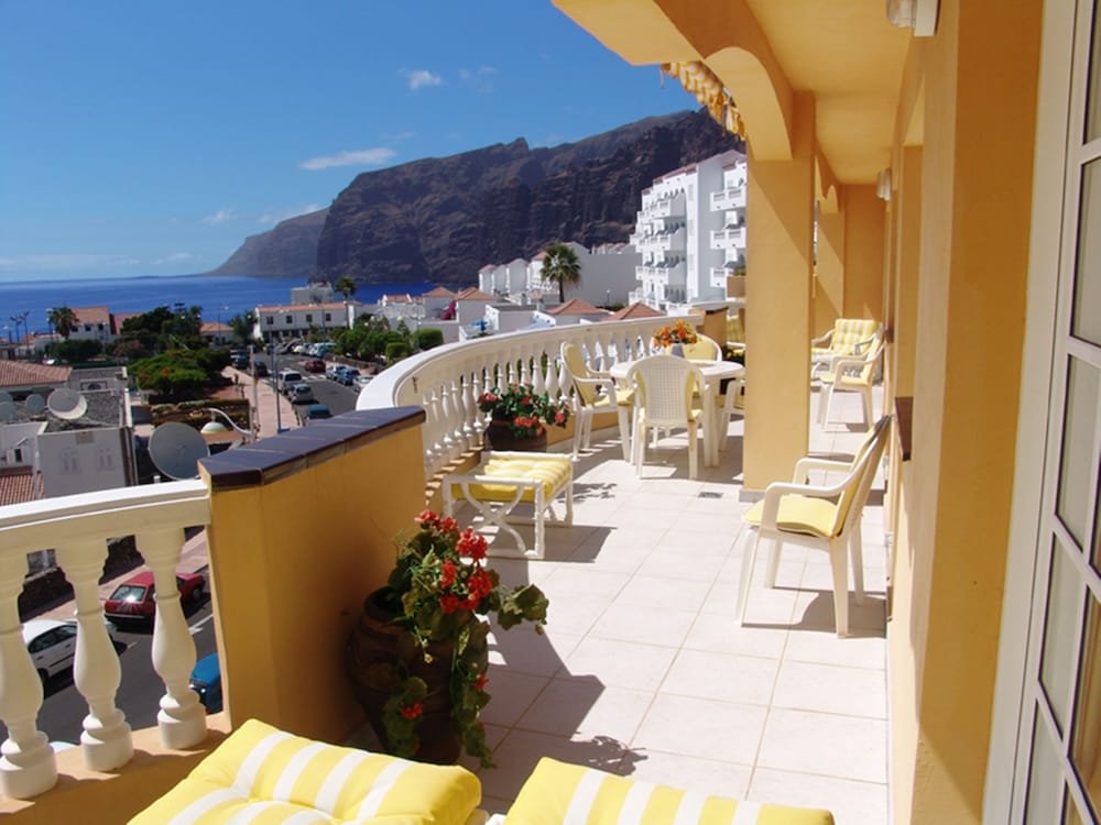 Фото El Marques Palace by Intercorp Hotel Group