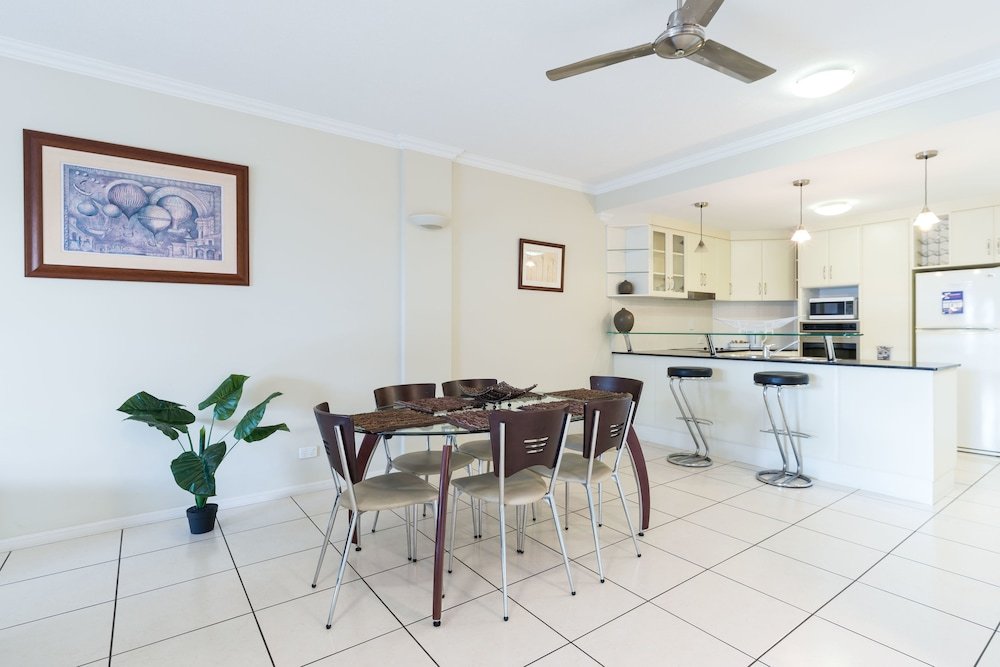 Фото Cairns City Apartments