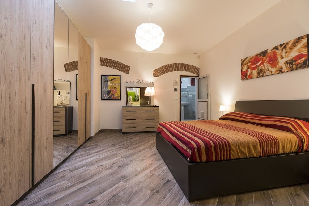 Фото House under the Towers