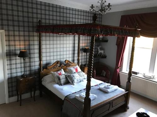 Фото Tennant Arms Hotel