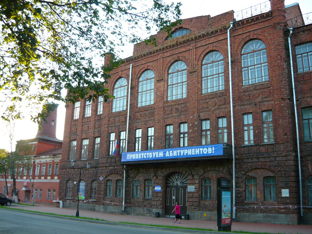 Landmark, attraction Алексеевское реальное училище, 1911-1914 гг., Staraya Russa, photo