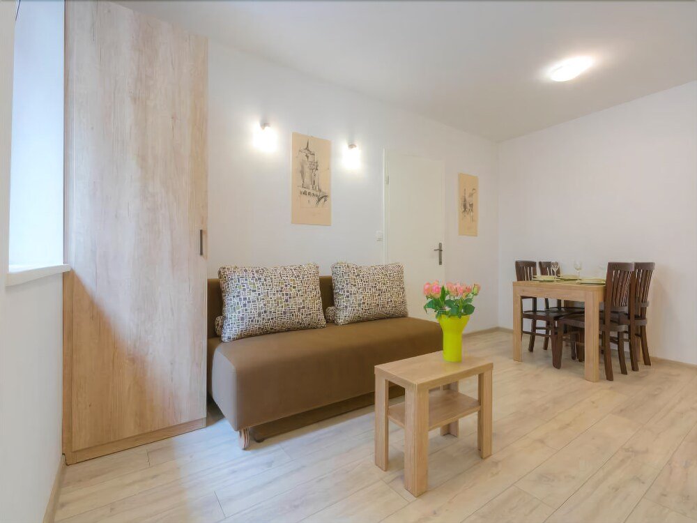 Фото Old Town Rooms And Apartments