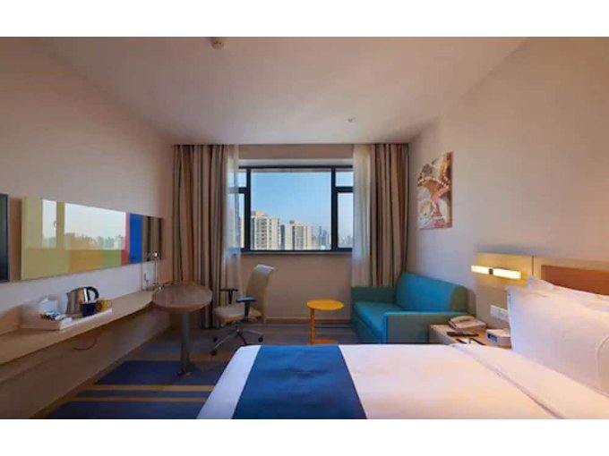 Фото Holiday Inn Express Shanghai Zhenping