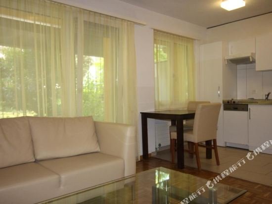 Фото Swiss Star District 11