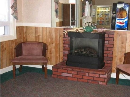 Фото Red Carpet Inn Pulaski