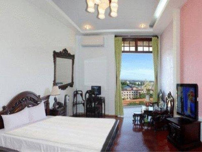 Фото Nhat Le Hotel