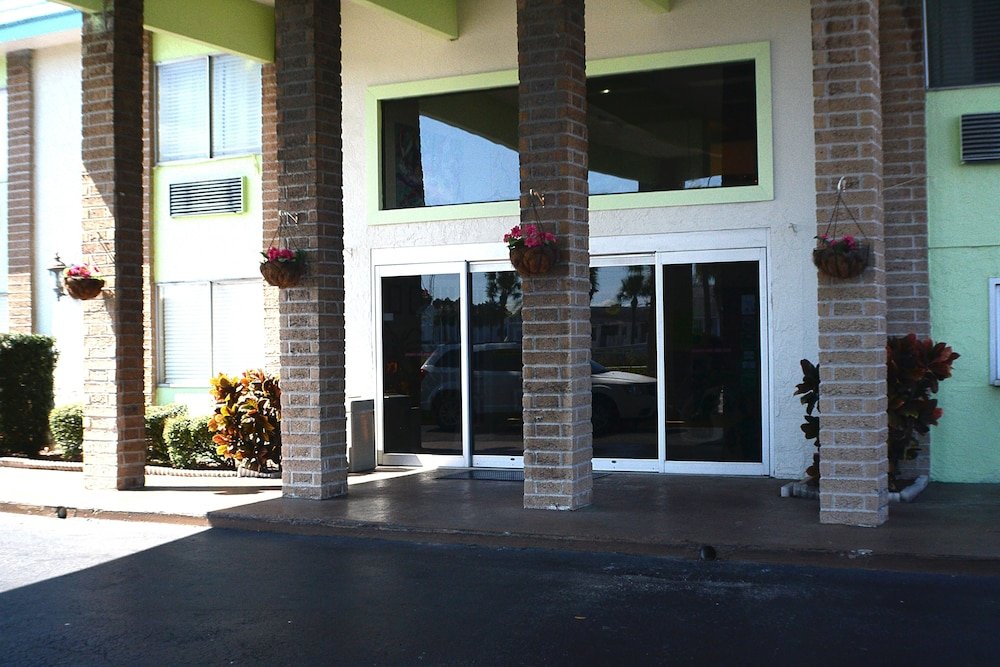 Фото Terrace Garden Inn