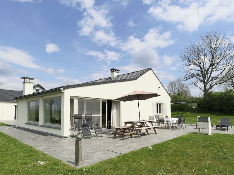 Гостиница Great Holiday Home in Rendeux-beffe With Sauna