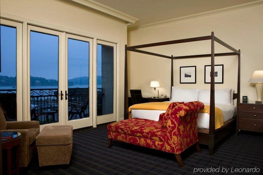 Фото Casa Madrona Hotel & SPA