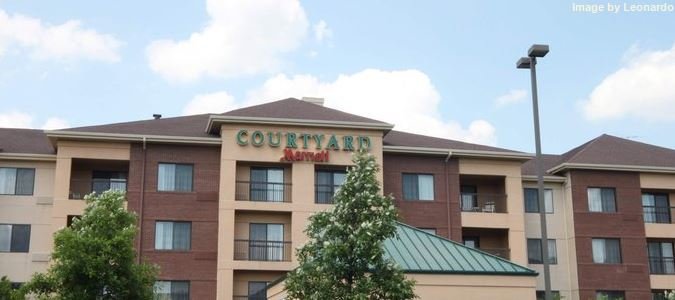 Фото Courtyard by Marriott Chicago Bloomingdale