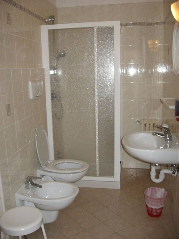 Фото Hotel Bucaneve