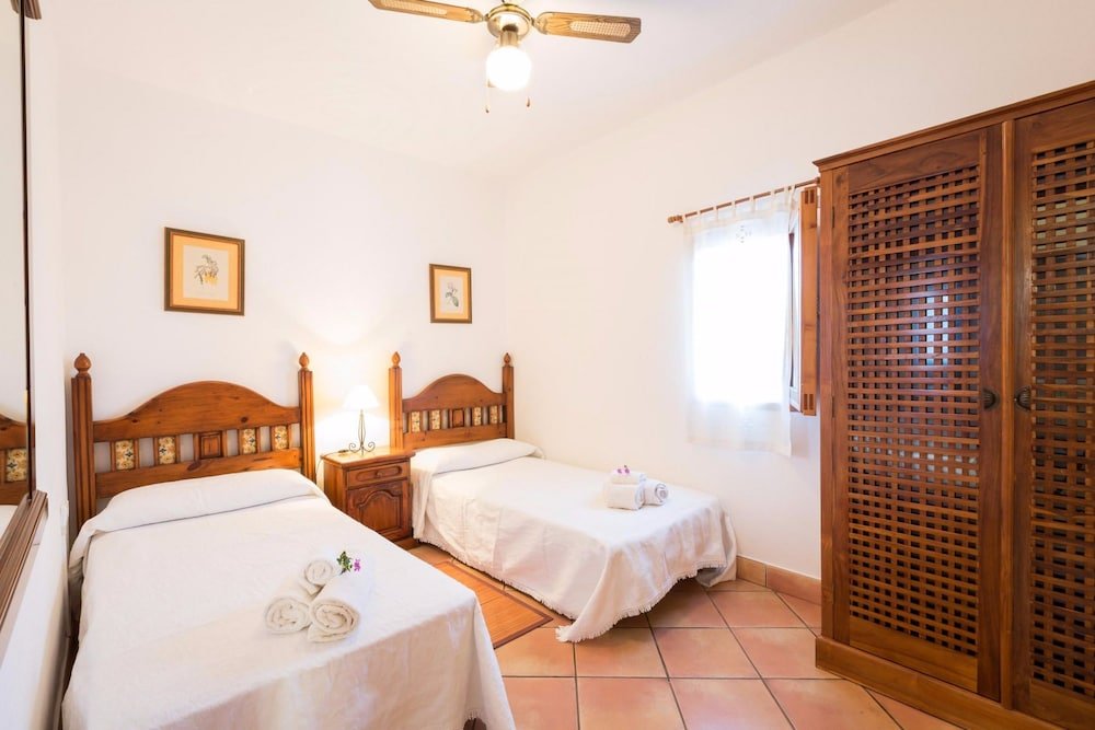 Фото Villa Canseres