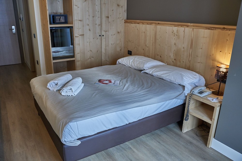 Фото Hotel Piandineve