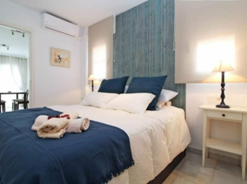 Short-term housing rental Malagueta Suites, Malaga, photo