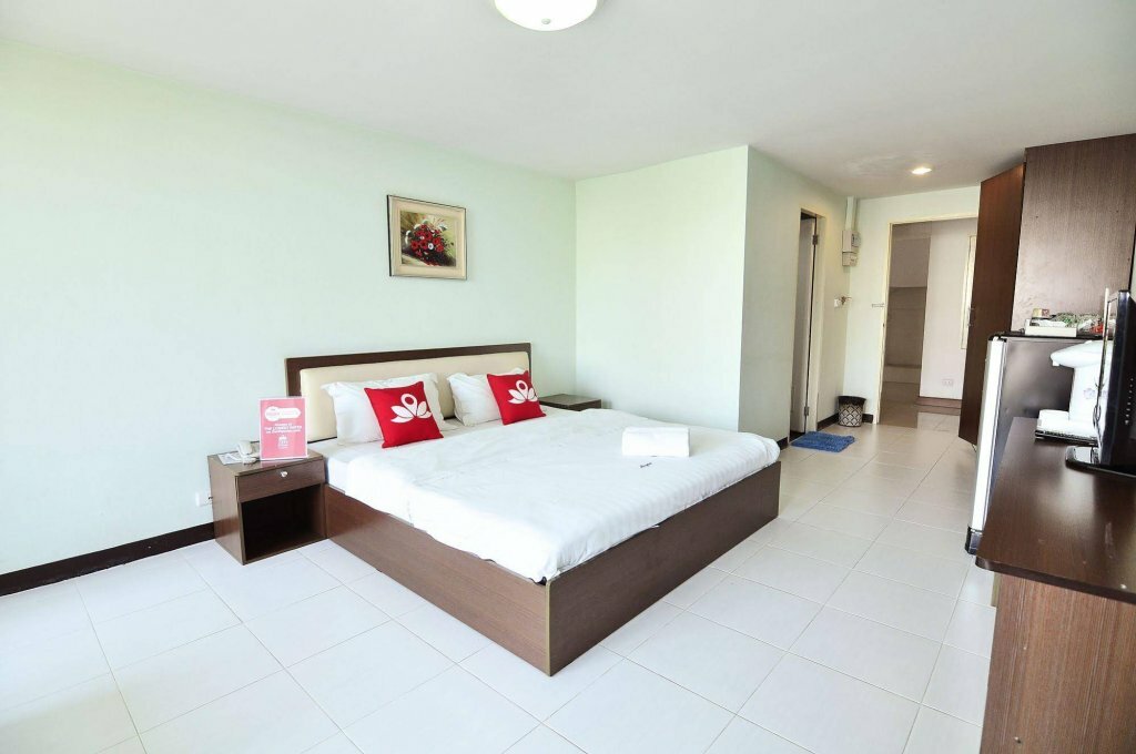 Hotel Zen Rooms Aryan Suites, Bangkok, photo