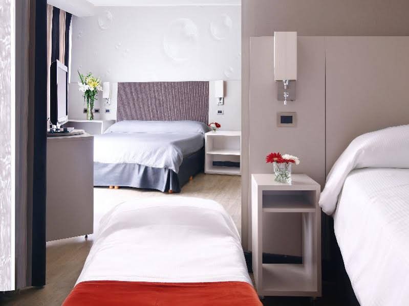 Фото Two Hotel Buenos Aires